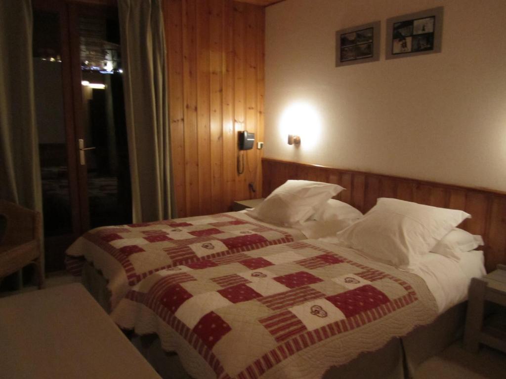 Beausoleil Chamonix Room photo